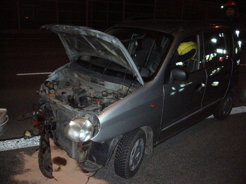Wypadek Kościuszki Żory: Hyundai atos uderzył w barierk