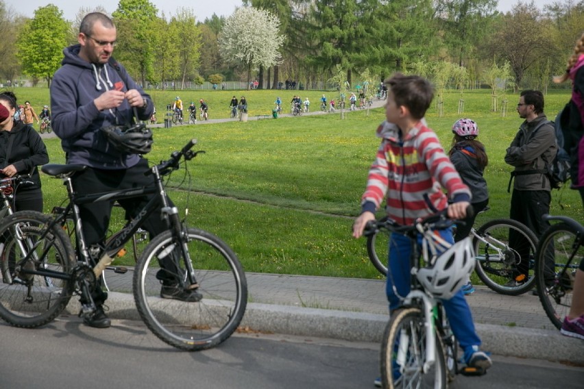 Kraków. Dzieciaki przejechały na rowerach przez miasto [ZDJĘCIA]