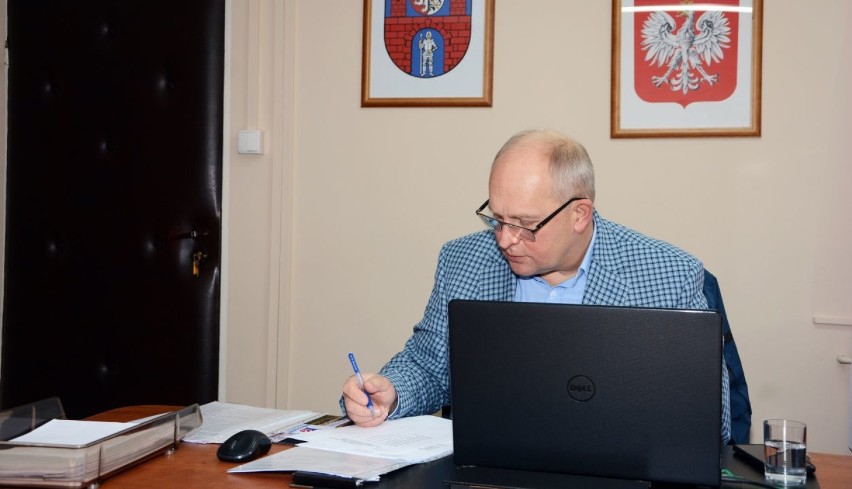 Radomsko: Radni komisji za przekazaniem pieniędzy na separator osocza