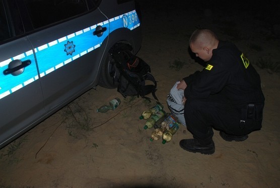 Kosakowo. Gdynianin w lesie hodował marihuanę. Skromną plantację 33-latka znaleźli policjanci