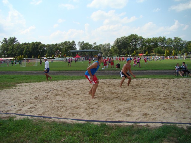 6 miejsce zajęli siatkarze plażowi z Opola Lubelskiego podczas Ogólnopolskich Igrzysk Ludowych Zespołów Sportowych, które rozegrane zostały w Słubicach.