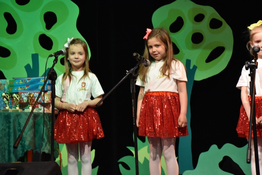 Międzyprzedszkolny Konkurs Piosenki Ekologicznej "Żyj z przyrodą w zgodzie". Przedszkolaki z Człuchowa pokazały talent! ZDJĘCIA