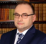 „Radca prawny opinie”. Artur Klimkiewicz wyjaśnia, jak Polacy szukają wsparcia prawnego