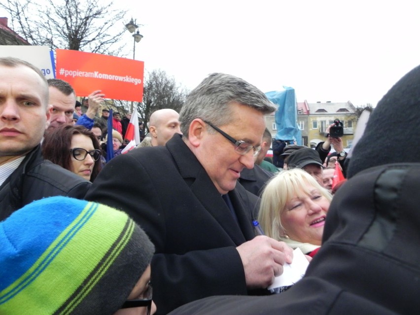 Bronisław Komorowski wśród mieszkańców Ostrowca...