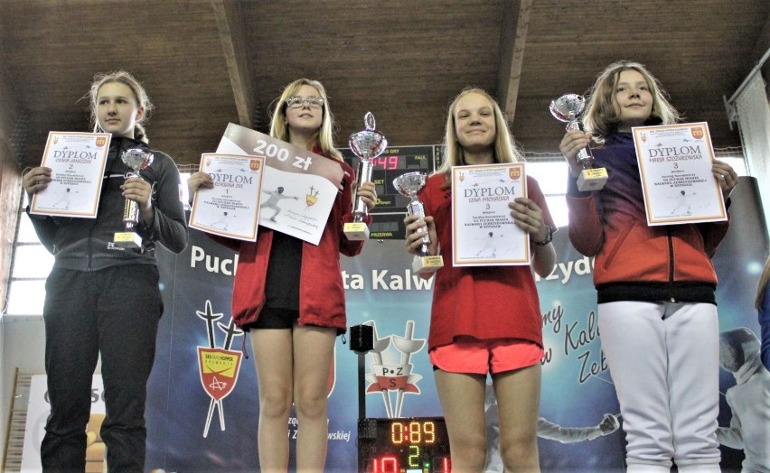 Trzy medale kalwaryjskich szpadzistów w Pucharze Miasta Kalwarii Zebrzydowskiej