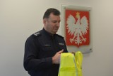 Wojewoda przekazał policjantom kamizelki i narkotesty