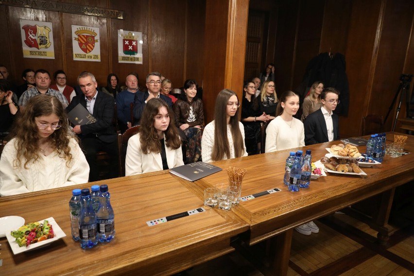 Uroczystość odbyła się w sali obrad Rady Miasta Szczecinka