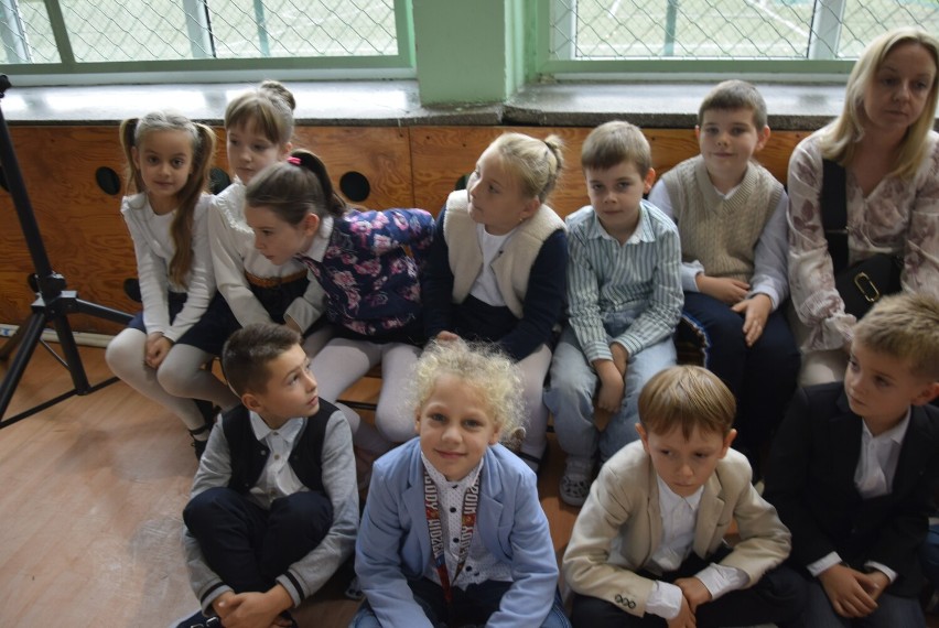 13 października cała szkoła wzięła udział w uroczystości z okazji Dnia Nauczyciela