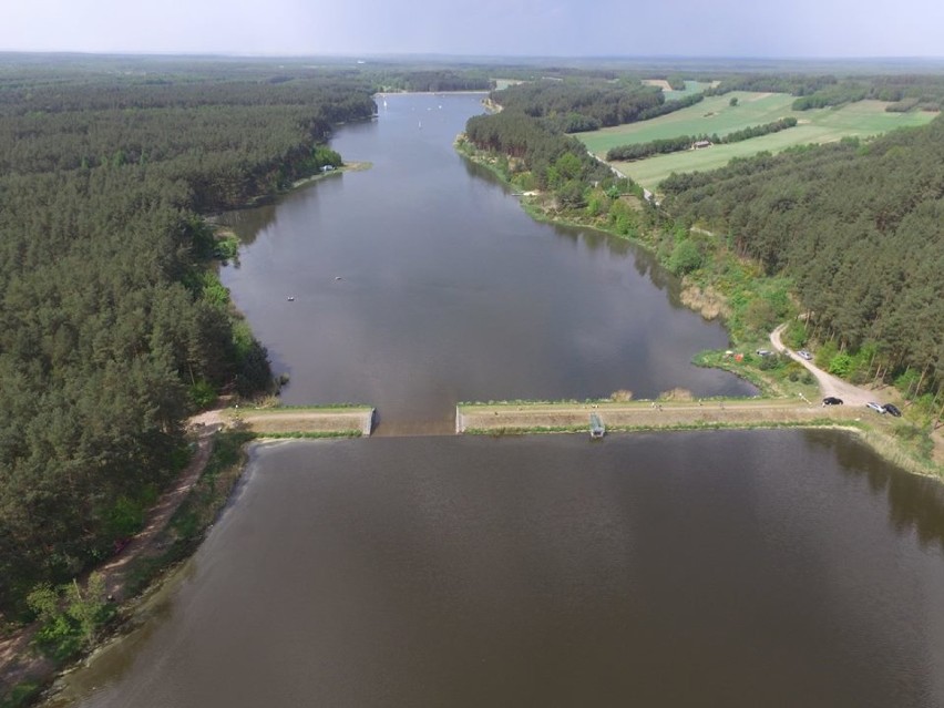 Ostrowy nad Okszą z lotu ptaka. Zobaczcie te piękne widoki! ZDJĘCIA 