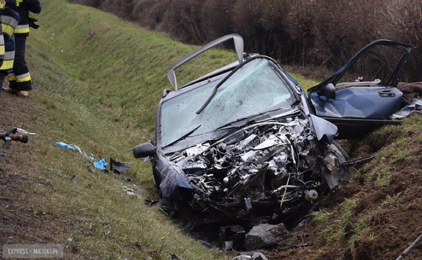 Tragiczny wypadek na DK 8. Nie żyje kierowca hondy [ZDJĘCIA]