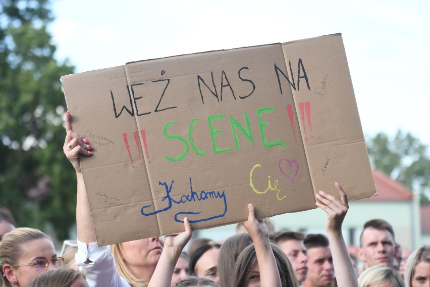 Young Brześć Festiwal 2023 w gminie Brześć Kujawski. Na scenie Bryska oraz Gibbs. Zdjęcia 