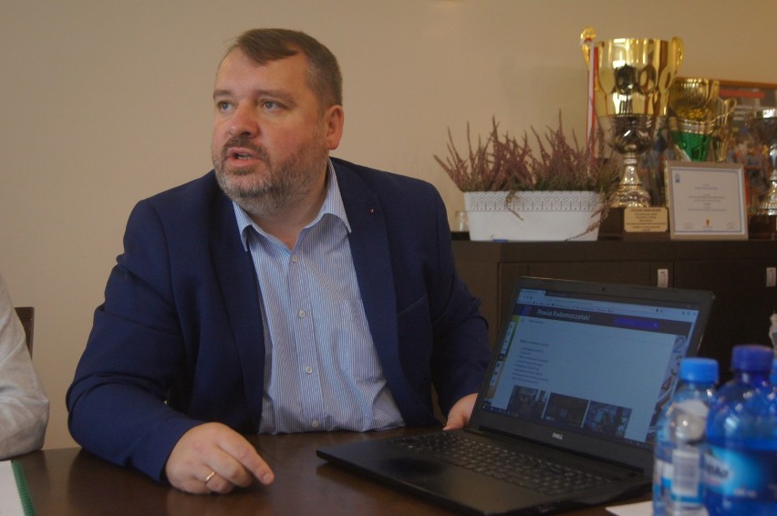 Radomsko: Władze powiatu odpowiadają na zarzuty podające w...