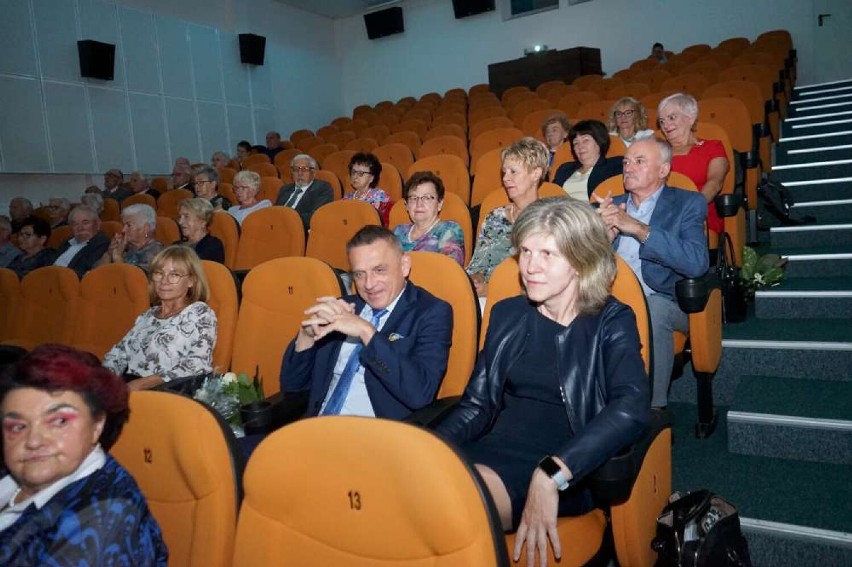 Członkowie PZEiR w Budzyniu świętowali jubileusze i Dzień Seniora