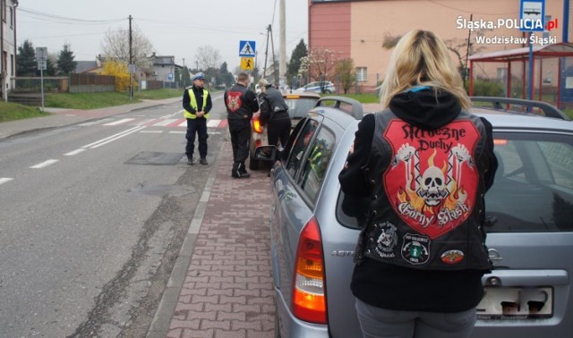 "Patrz w lusterka" - namawiali kierowców motocykliści