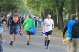 36. PKO Wrocław Maraton w niedzielę. Przez wiele godzin będą utrudnienia [ROZKŁAD JAZDY MPK, TRASA, ZAKAZ PARKOWANIA, OBJAZDY]