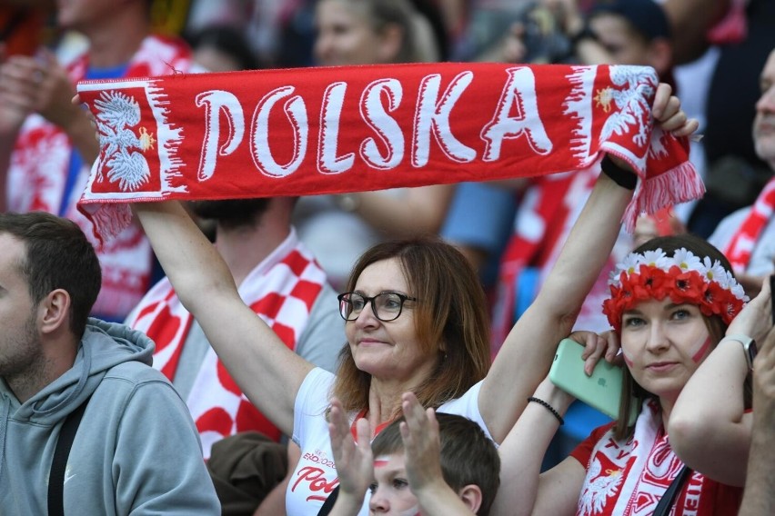 Kibice wspierali Polskę w meczu z Niemcami...