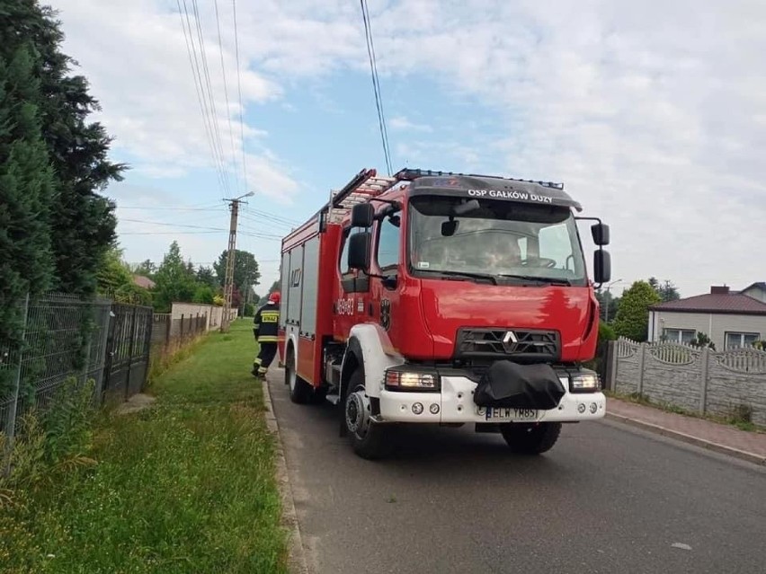 Pożar w Kaletniku (gm. Koluszki). Strażacy mówią, że to było podpalenie