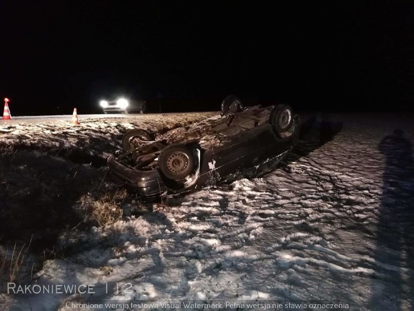 Groźny wypadek w gminie Rakoniewice! Auto dachowało! [ZDJĘCIA]