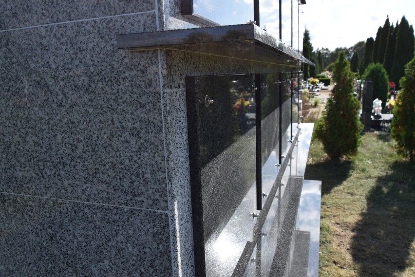 Tak wygląda gotowe kolumbarium na cmentarzu komunalnym w...