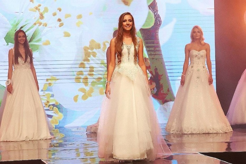 Tak Ewa Porażka z Komornik prezentowała się podczas gali Miss Ziemi Łódzkiej. Została Miss Internautów[FOTO Z GALI]