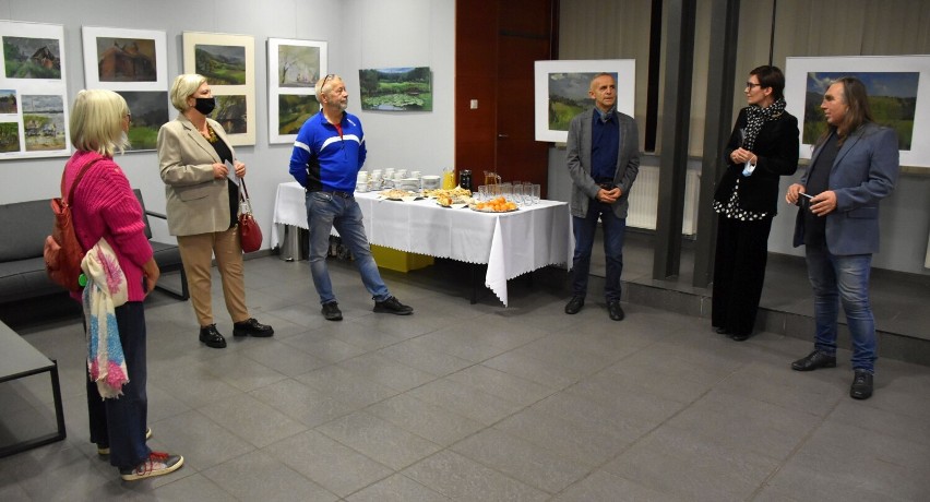 Rzucają wszystko i jadą w Bieszczady... Wystawa poplenerowa "Grupy Julka" z liceum plastycznego w Szczecinie w Galerii 108 SCK