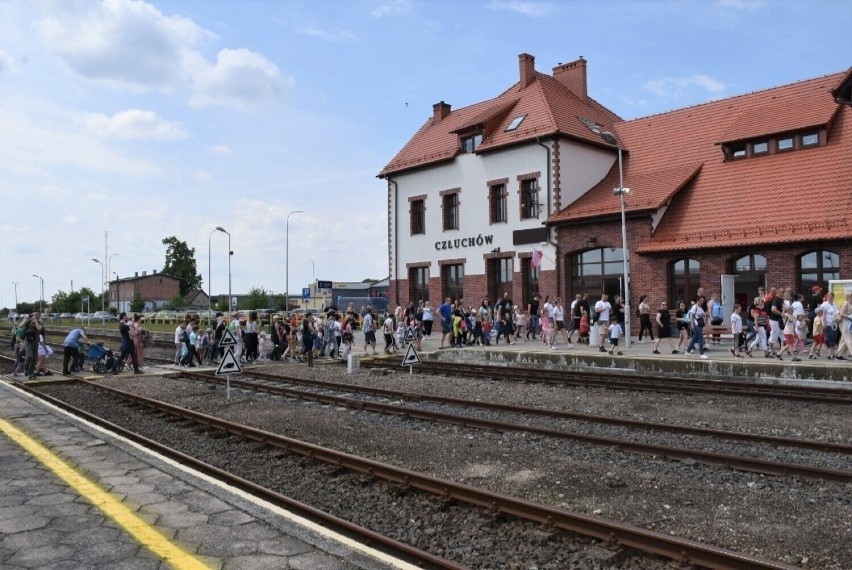 Miejski Dzień Dziecka w Człuchowie tym razem na dworcu kolejowym! Główną atrakcję będzie przejazd pociągiem specjalnym do Czarnego