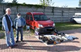 Tarnów. Giełda samochodowa w nowej lokalizacji. Na placu targowym w Chyszowie handlujących i kupujących jak na lekarstwo [ZDJĘCIA]