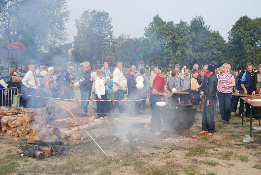 Będzińska biesiada smaków w parku na Dolnej Syberce 2012 [ZDJĘCIA, WIDEO]