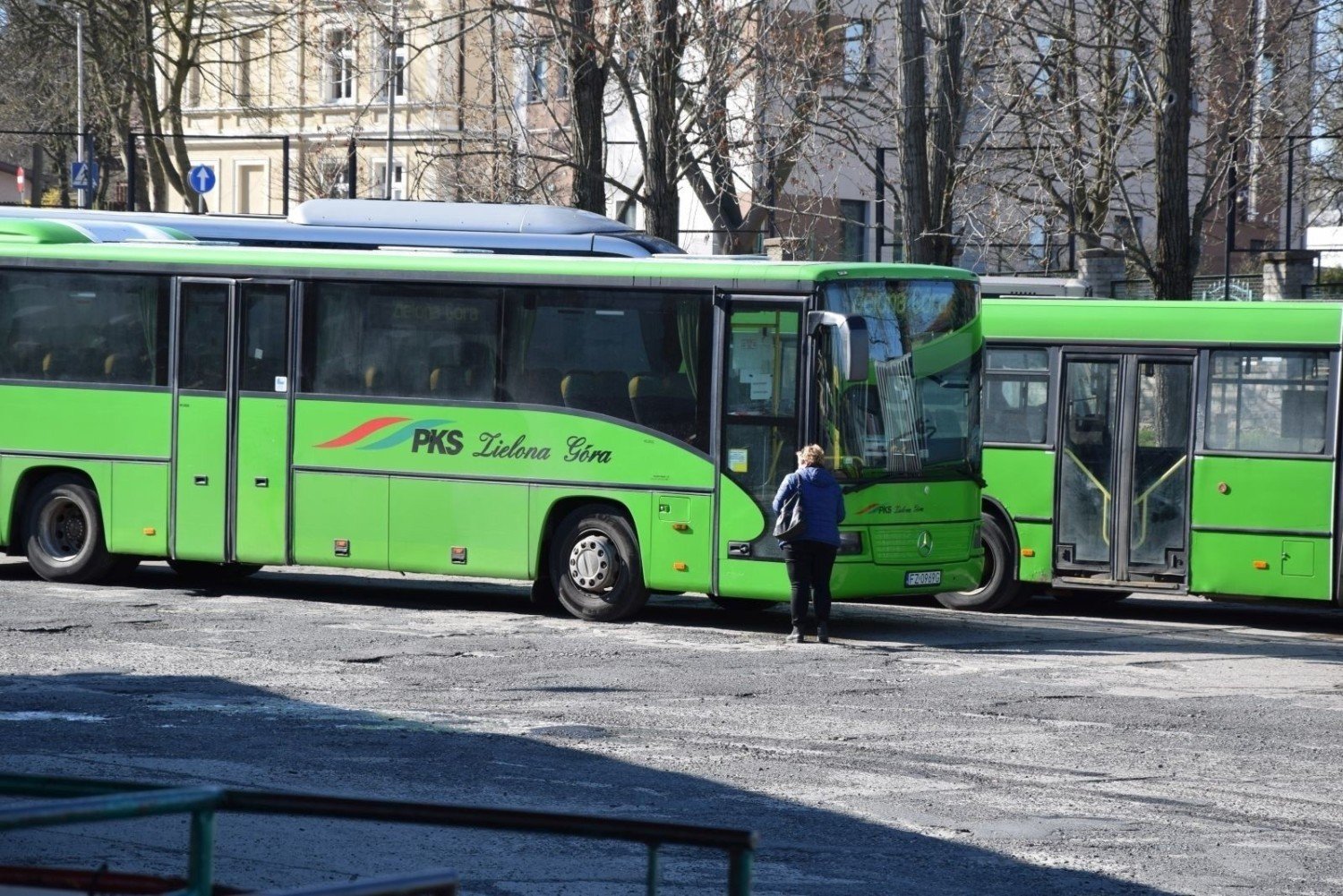 Czytelnik denerwuje się, że przez brak autobusu, miał problem z dojazdem do  pracy. PKS Zielona Góra: część linii jest zawieszona | Zielona Góra Nasze  Miasto