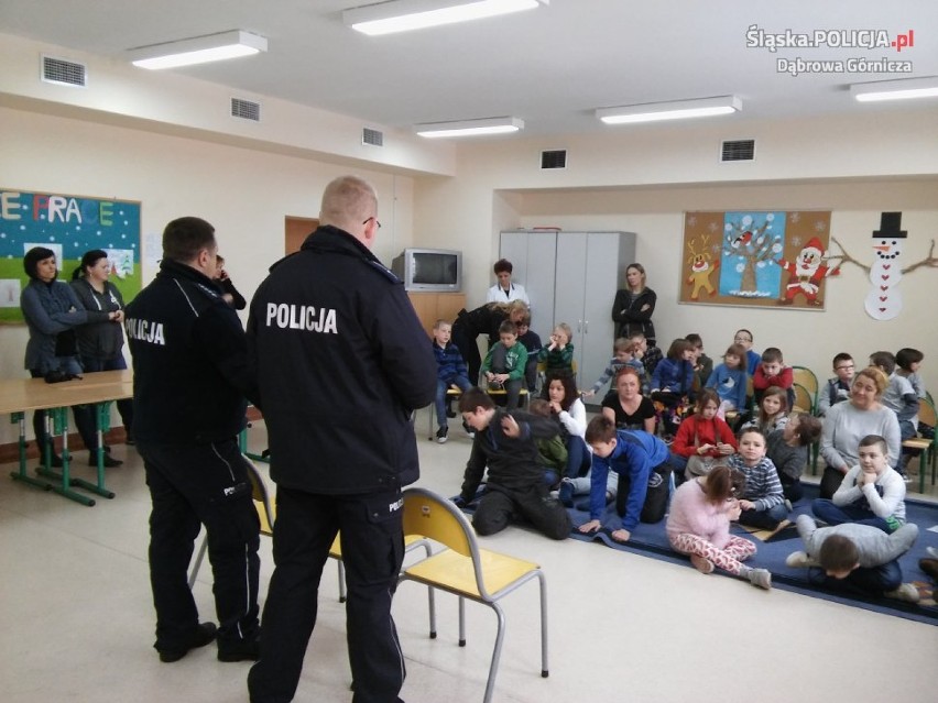 DG: Policjanci odwiedzili ośrodek w Gołonogu, mówili o bezpieczeństwie [FOTO]