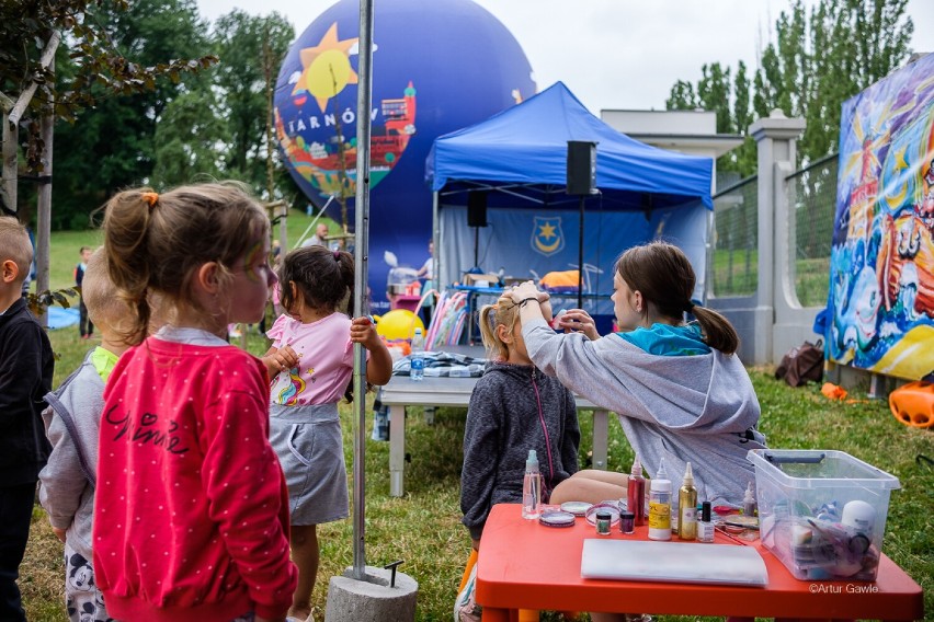 Tarnów. Piknik Żeglarski w Parku Strzeleckim z Radą Osiedla Starówka. Nie zabrakło atrakcji i niespodzianek dla najmłodszych. Mamy zdjęcia!