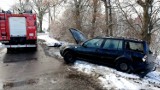 Gm. Miłoradz. Wypadek na drodze krajowej nr 22. Dwie ciężarówki i jedna osobówka. Pasażerka trafiła do szpitala