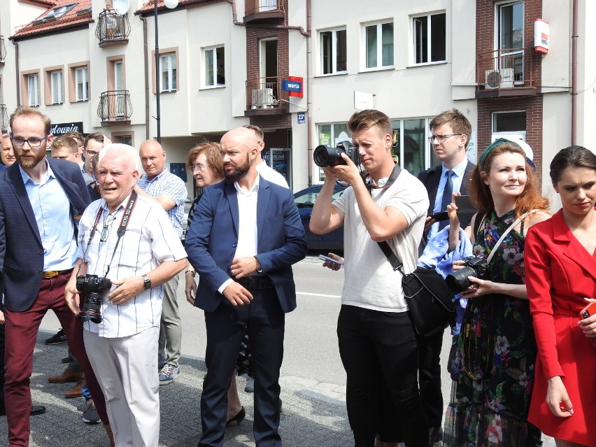 Minister kultury prof. Piotr Gliński z wizytą w Augustowie. W Domu Turka powstanie Muzeum Obławy Augustowskiej [Zdjęcia]