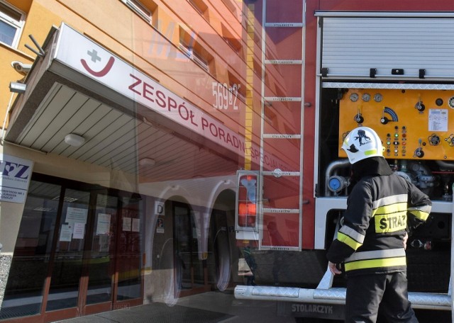 W szpitalu im. Antoniego Jurasza w Bydgoszczy paliła się instalacja elektryczna. Interweniowała straż pożarna. Ewakuowano 200 osób