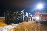 Wypadek ciężarówki w Kazimierzowie. Pijany kierowca trafił do szpitala