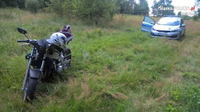 33-latek uciekał na motocyklu przed policją