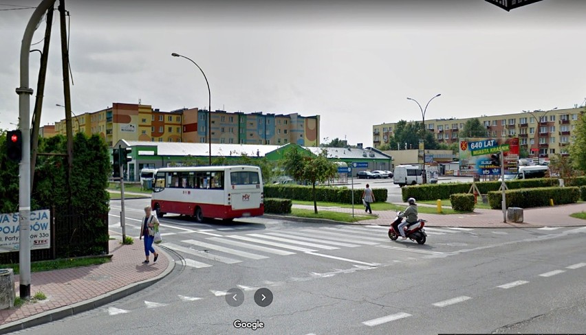 Kamery Google Street View jeździły po Kraśniku w 2013 i 2017...