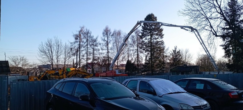 W Jędrzejowie rozpoczęto budowę apartamentowca przy ulicy Warsztatowej. Zobacz zdjęcia z placu budowy oraz wizualizacje