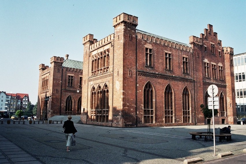 Jesteś ciekawy, jak wyglądał Kołobrzeg niemal 20 lat temu?...