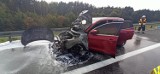Dramatyczne chwile na autostradzie A4 pomiędzy Tarnowem i Dębicą. W trakcie jazdy zapalił się nissan. Ogień błyskawicznie objął cały pojazd