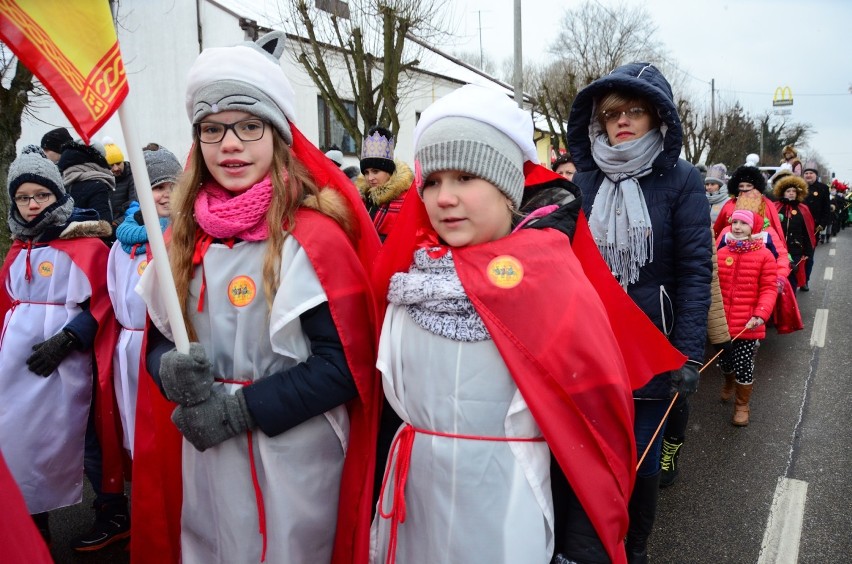 Orszak Trzech Króli w Bełchatowie 2019.Tłumy maszerowały ulicami miasta [ZDJĘCIA, FILM]