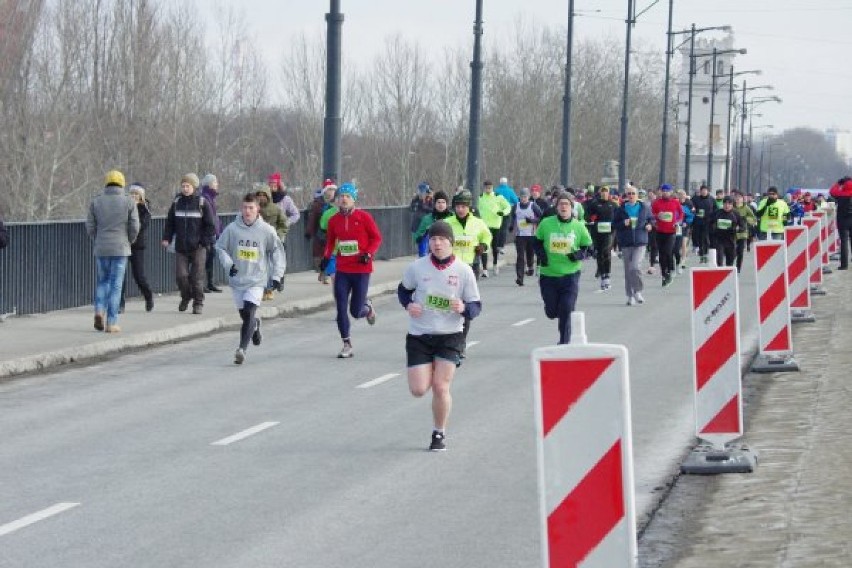 8 PÓŁMARATON WARSZAWSKI 2013 ZDJĘCIA UCZESTNIKÓW