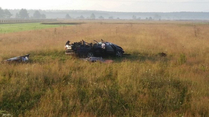 Śmiertelny wypadek na DK 7 w Jabłonce, zginął 20-letni kierowca