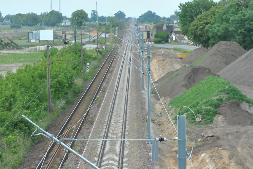 REGION. Linia kolejowa do Poznania i Wrocławia ma być gotowa...