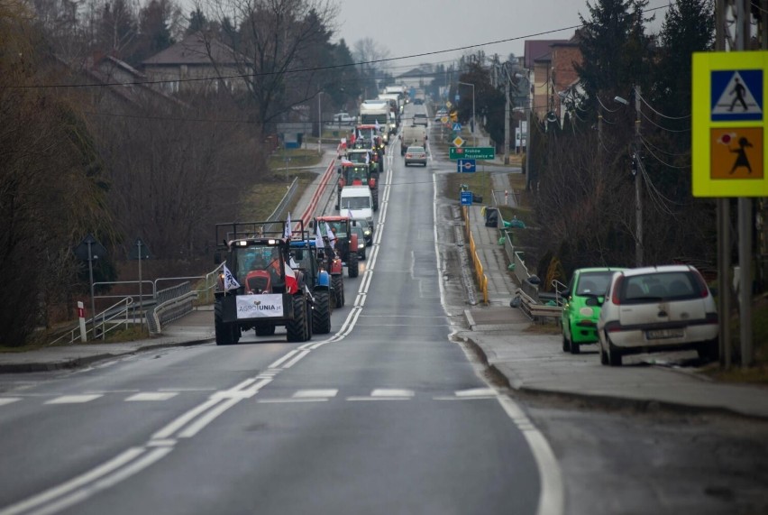 Prawie 81 mln złotych dla Małopolski z Rządowego Funduszu Rozwoju Dróg. Na drogach ma być bezpieczniej