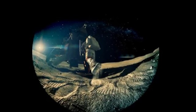 Kadr z filmu "Powrót na Księżyc"