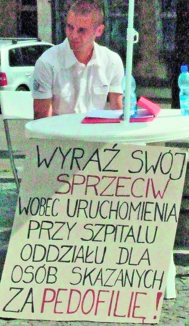 Działacze kłodzkiego PiS-u zebrali około 1000 podpisów pod protestem w sprawie leczenia pedofilów w szpitalu