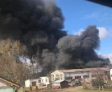 Pali się stodoła w Pawłowie Żońskim w gminie Wągrowiec. Straż pożarna jedzie na miejsce 