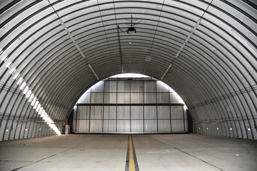 Dęblin: Nowe hangary na lotnisku już niedługo (ZDJĘCIA)