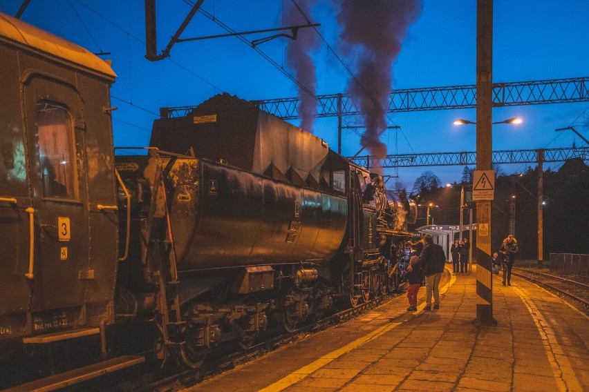 Sądecczyzna. Wracają przejazdy pociągami retro. Można już zarezerwować miejsce [ZDJĘCIA]